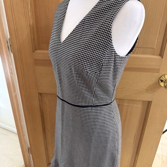 Women Ann Taylor Houndstooth Flounce‎ Sheath Dress Black /White Sz 6 Work Office - Picture 3 of 15